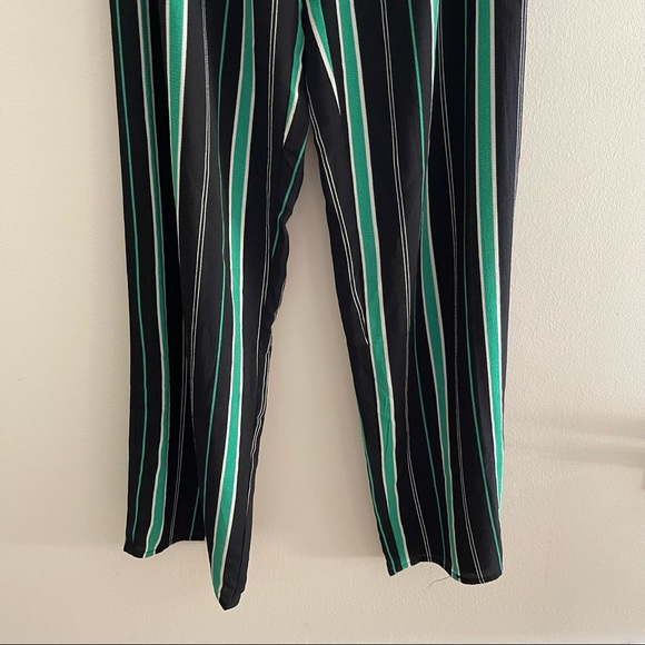 ⭐️ 2 for $10!! ⭐️ Ups & Downs Flouncy Strapless Jumpsuit - Picture 4 of 6